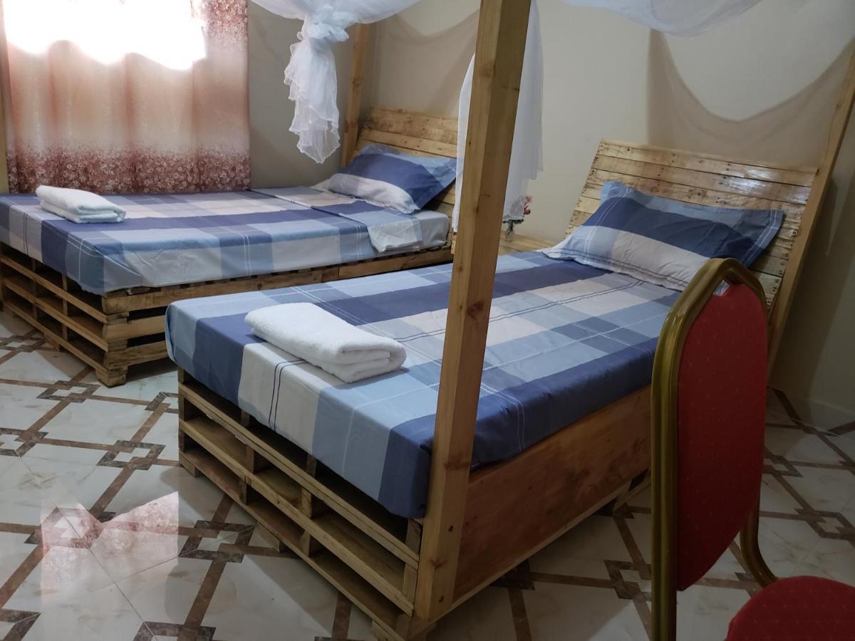 Bed and Breakfast L&J Modern Backpackers Kinondoni Dar es Salaam Exteriér fotografie