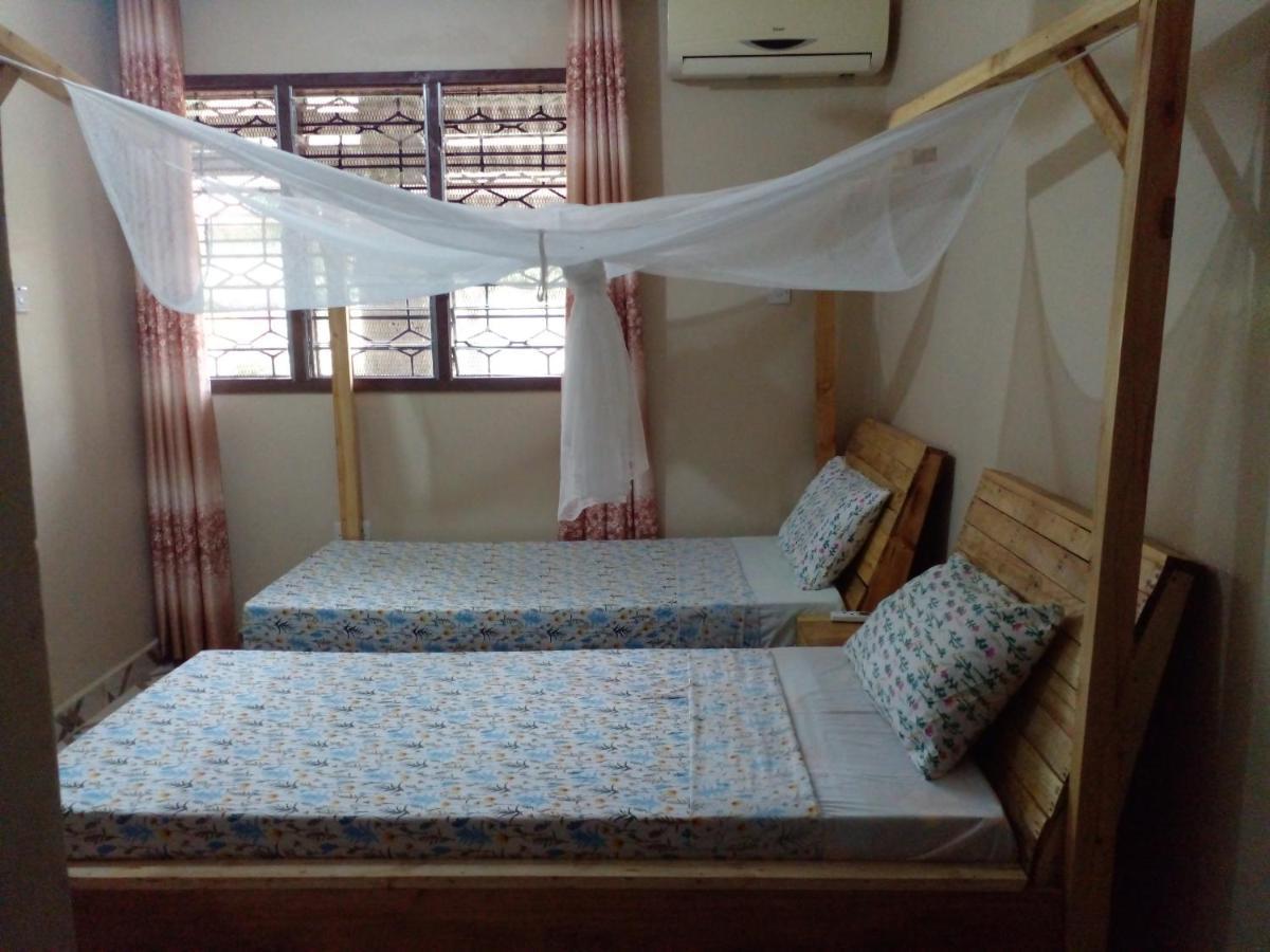 Bed and Breakfast L&J Modern Backpackers Kinondoni Dar es Salaam Exteriér fotografie