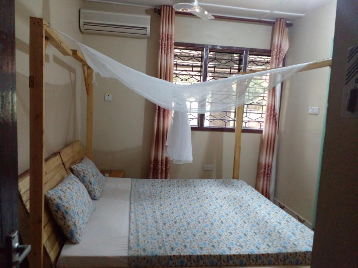 Bed and Breakfast L&J Modern Backpackers Kinondoni Dar es Salaam Exteriér fotografie