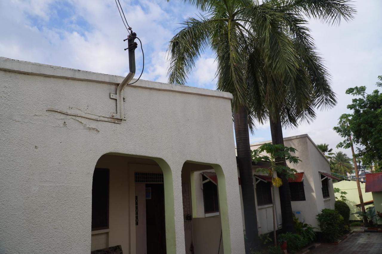 Bed and Breakfast L&J Modern Backpackers Kinondoni Dar es Salaam Exteriér fotografie