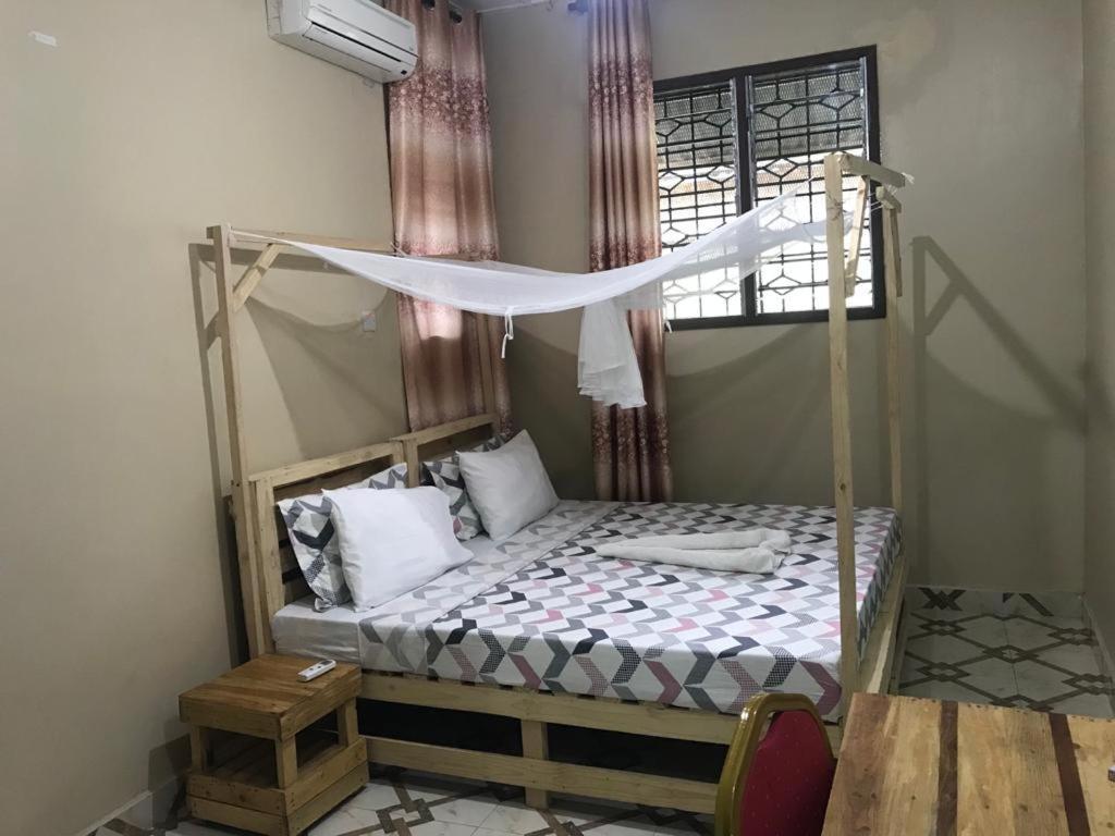 Bed and Breakfast L&J Modern Backpackers Kinondoni Dar es Salaam Exteriér fotografie
