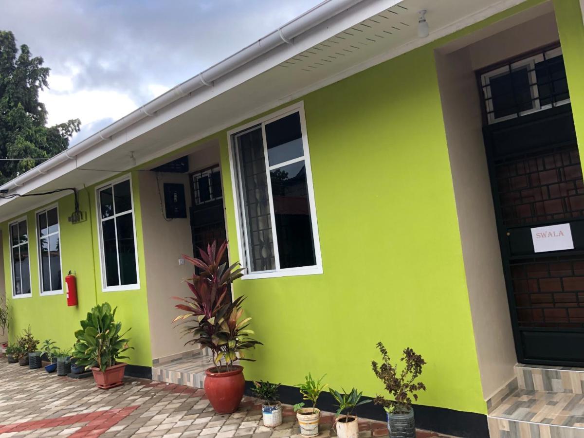 Bed and Breakfast L&J Modern Backpackers Kinondoni Dar es Salaam Exteriér fotografie