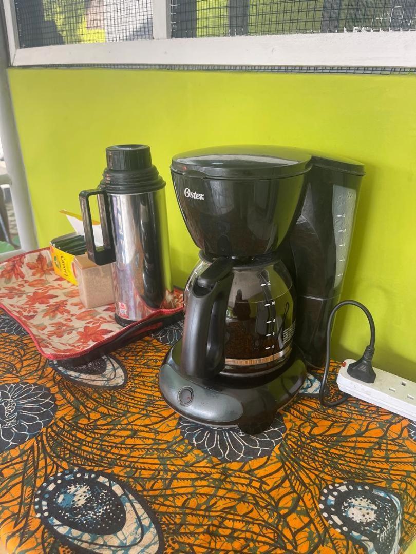 Bed and Breakfast L&J Modern Backpackers Kinondoni Dar es Salaam Exteriér fotografie
